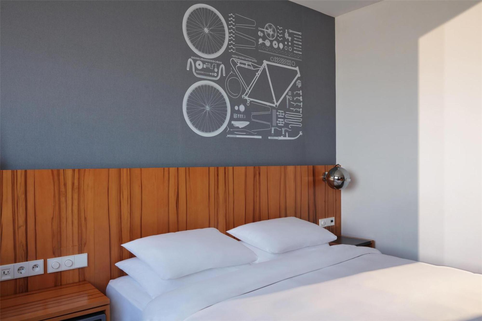 Deluxe Kamer met Kingsize Bed en Uitzicht op Montmartre
