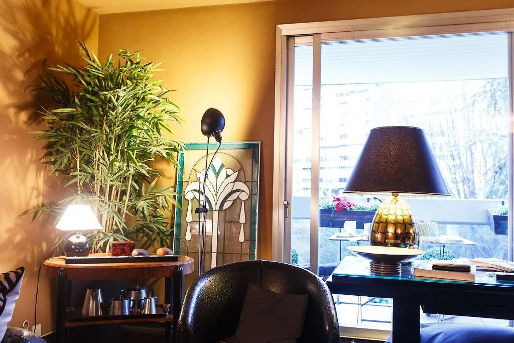 B&B Junior Suite Paris Tour Eiffel-1